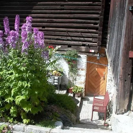 Apartment 2 - 6 Person Holiday *